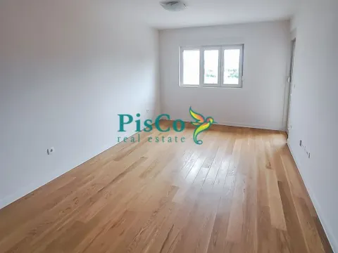 Izdavanje, dvosoban stan, 72m², Central Point, Podgorica - image 9