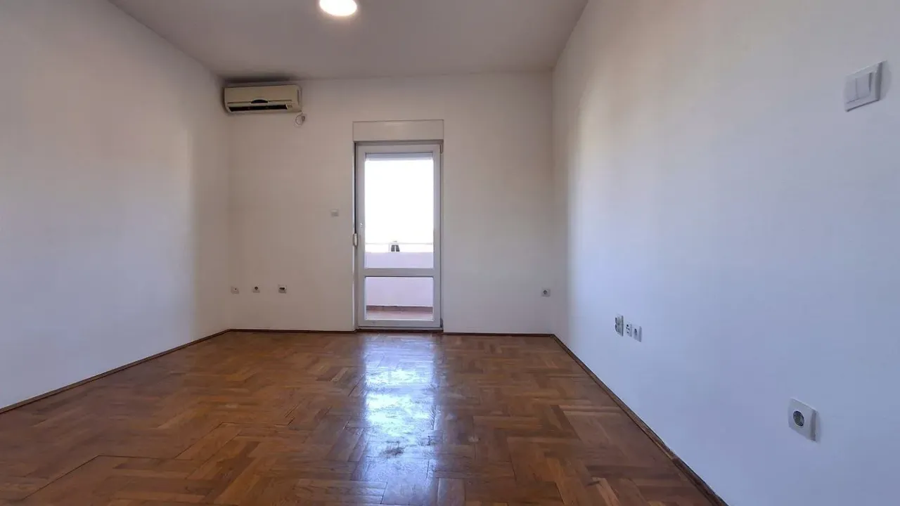 Prodaja, stan, 74m², Drac, Podgorica
