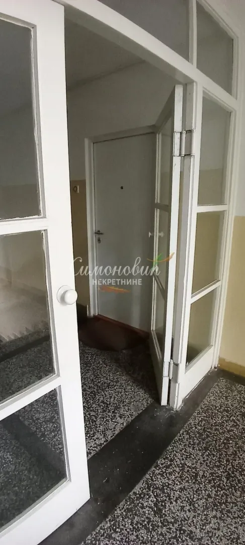 Prodaja, dvosoban stan, 61m², Zemun Centar, Zemun Sve Podlokacije
