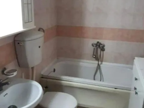 Sale, two bedroom apartment, 63m², Stara Varoš, Podgorica - image 5