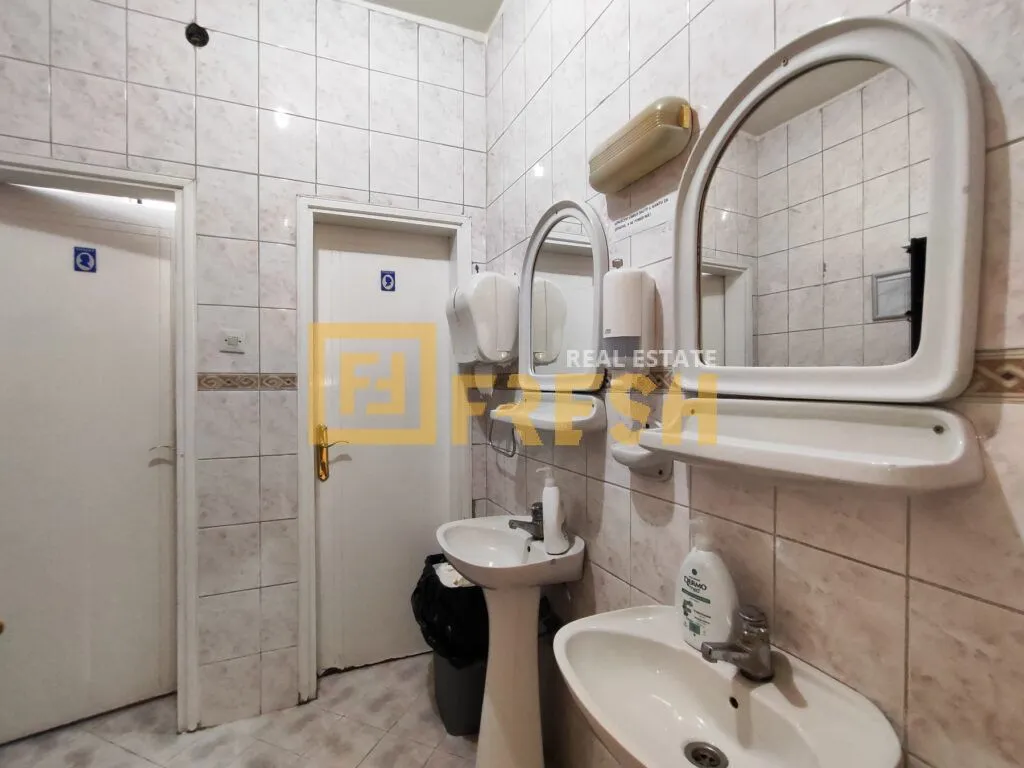 Rent, office space, 130m², Centar, Podgorica