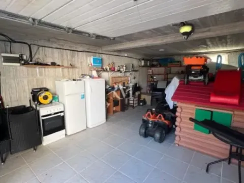 Prodaja, kuća, 173m², Pržice, Kotor - image 6