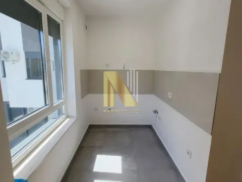 Izdavanje, garsonjera, 28m², Sajmište, Novi Sad - image 6