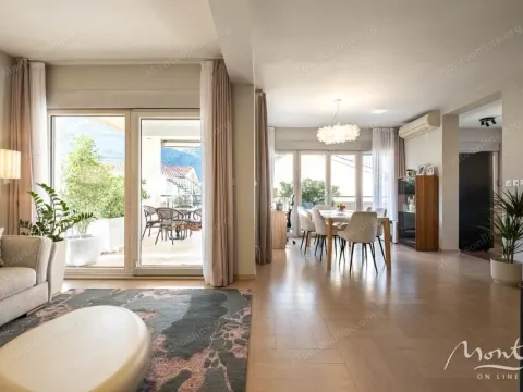 Prodaja, trosoban stan, 114m², Dobrota, Kotor - image 2