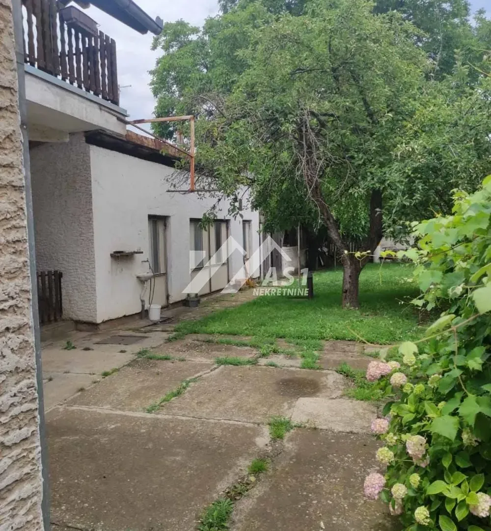 Prodaja, kuća, 220m², Temerin, Novi Sad