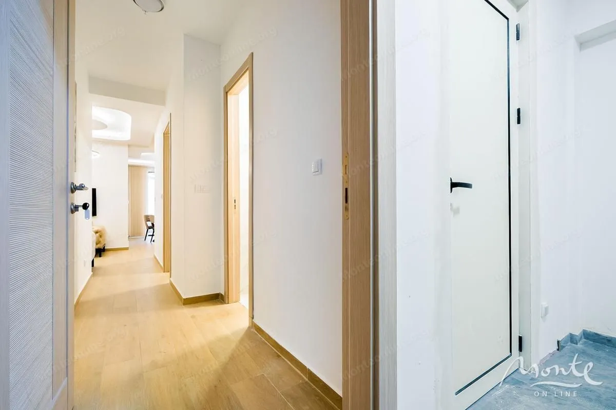 Prodaja, garsonjera, 57m², Rafailovići, Budva