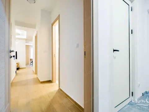 Prodaja, garsonjera, 57m², Rafailovići, Budva - image 8