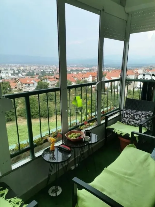 Prodaja, trosoban stan, 66m², Palilula, Niš