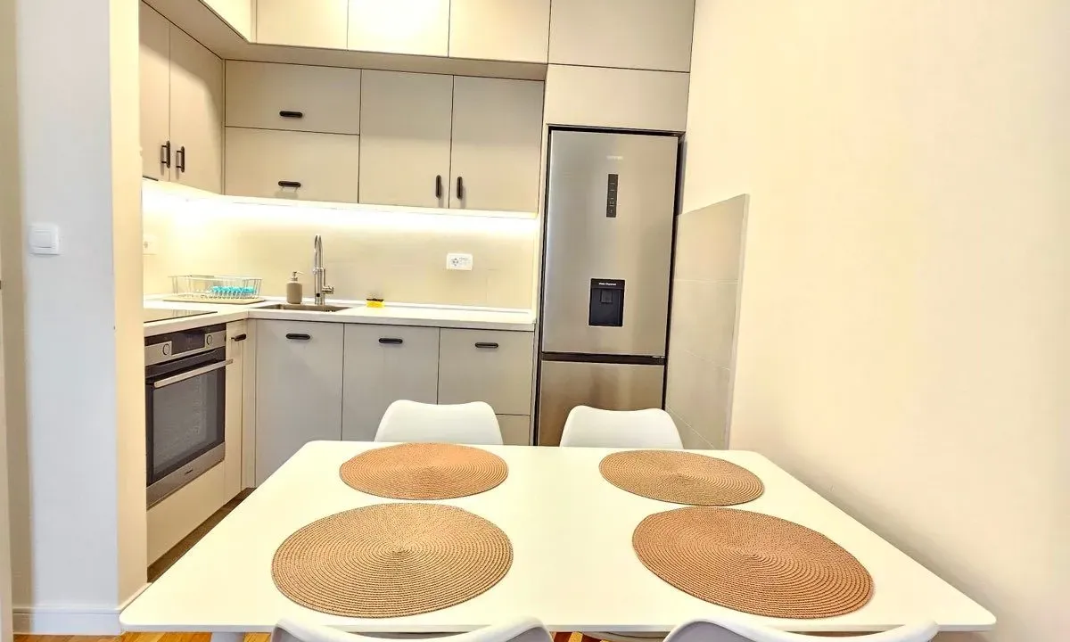 Rent, one bedroom apartment, 40m², Pobrežje, Podgorica