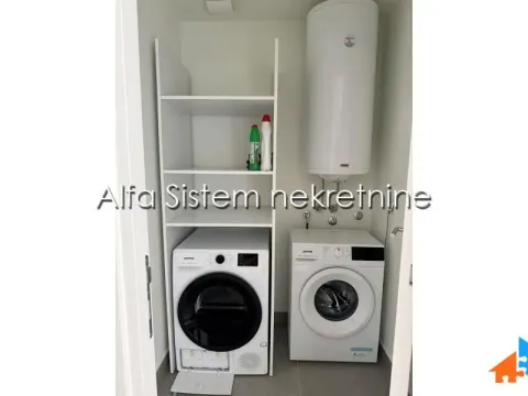 Rent, three bedroom apartment, 83m², Savski Venac, Beograd - image 12