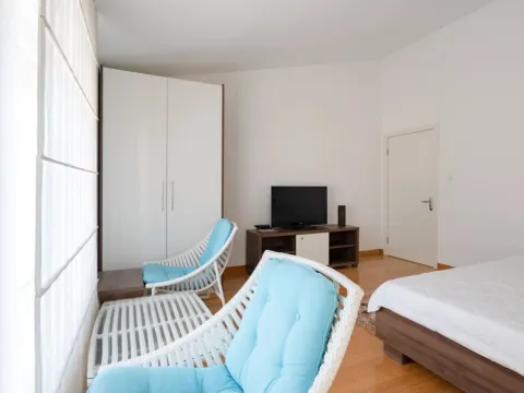 Sale, three bedroom apartment, 222m², Budva, Crna Gora - image 6