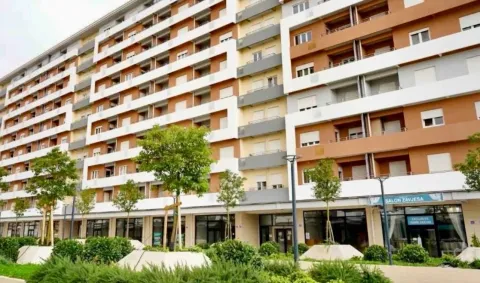 Rent, office space, 53m², Central Point, Podgorica - image 1