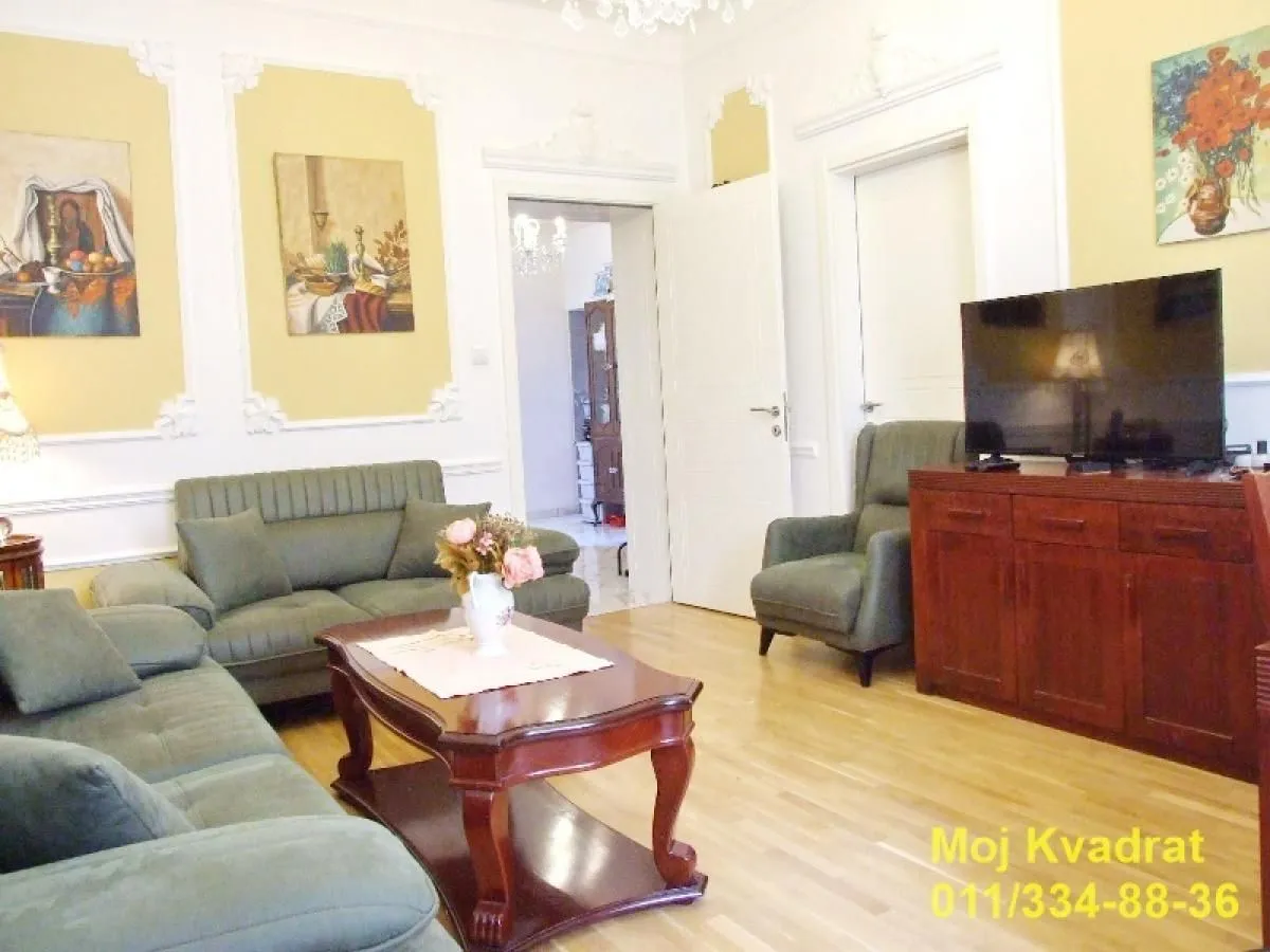 Prodaja, trosoban stan, 74m², Vračar Sve Podlokacije, Beograd