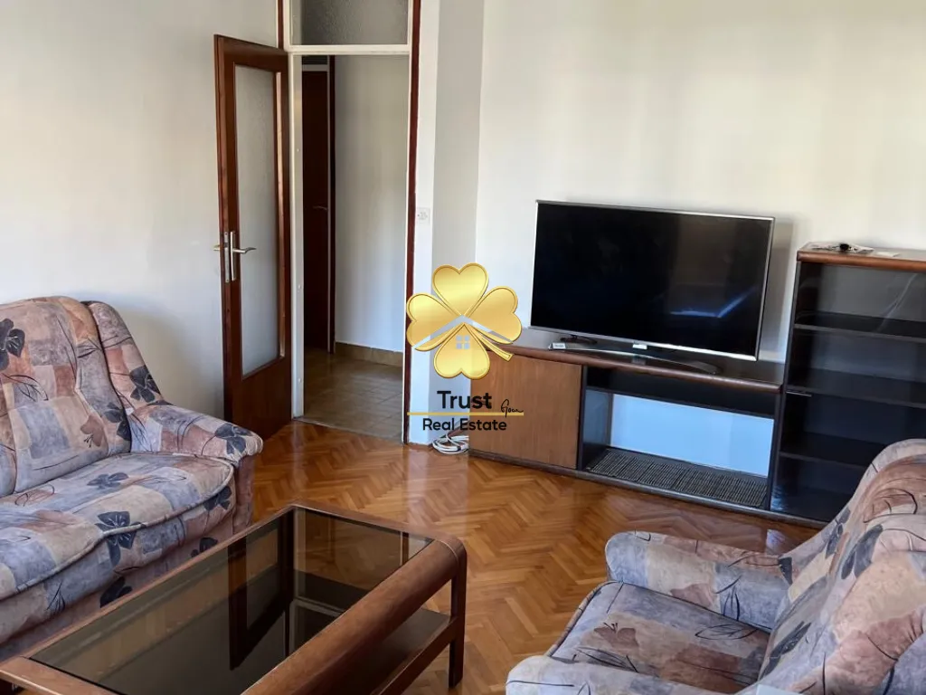 Izdavanje, dvosoban stan, 76m², Stari Aerodrom, Podgorica