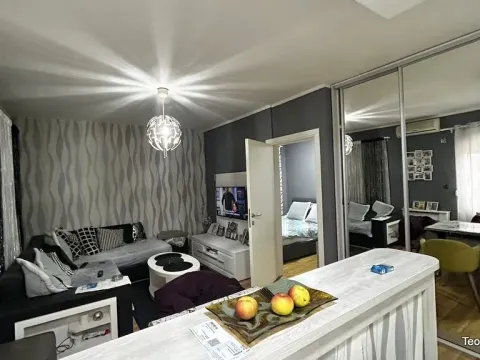 Sale, one bedroom apartment, 33m², Petlovo Brdo, Beograd - image 2