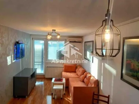 Izdavanje, dvosoban stan, 54m², Đeram Pijaca, Beograd - image 1
