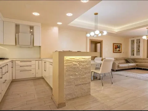 Prodaja, stan, 80m², Budva, Crna Gora - image 5