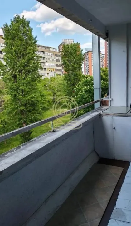 Sale, two bedroom apartment, 76m², Novi Beograd Blok 21, Novi Beograd Sve Podlokacije