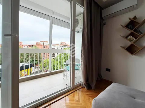 Rent, two bedroom apartment, 65m², Autobuska stanica, Podgorica - image 3