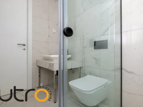 Prodaja, trosoban stan, 137m², Podgorica, Crna Gora - image 12