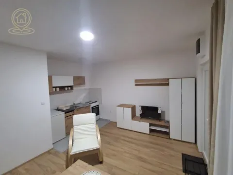 Izdavanje, garsonjera, 25m², Adice, Novi Sad Sve Podlokacije - image 3