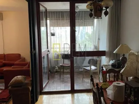 Sale, three bedroom apartment, 96m², Blok 5, Podgorica - image 4