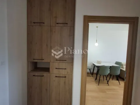 Izdavanje, jednosoban stan, 45m², City Kvart, Podgorica - image 7