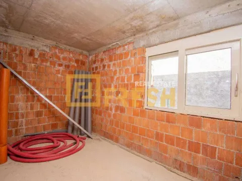 Prodaja, kuća, 240m², Ostalo, Podgorica - image 12