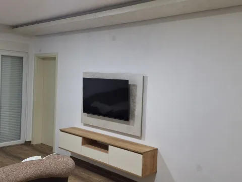 Izdavanje, kuća, 70m², Radanovići, Kotor - image 8