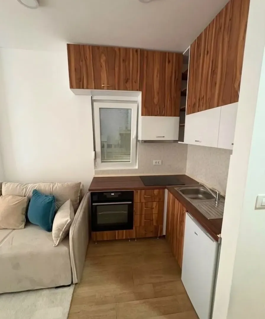 Rent, studio apartment, 37m², Golubovina, Budva