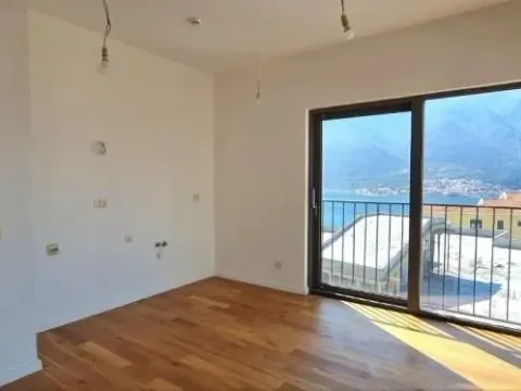 Prodaja, trosoban stan, 109m², Dobrota, Kotor - image 6