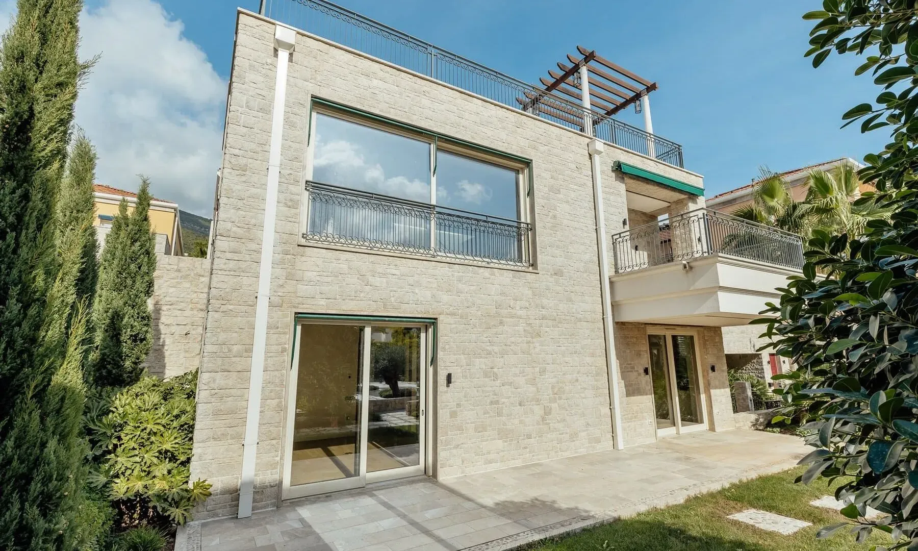 Prodaja, kuća, 325m², Portonovi, Herceg Novi