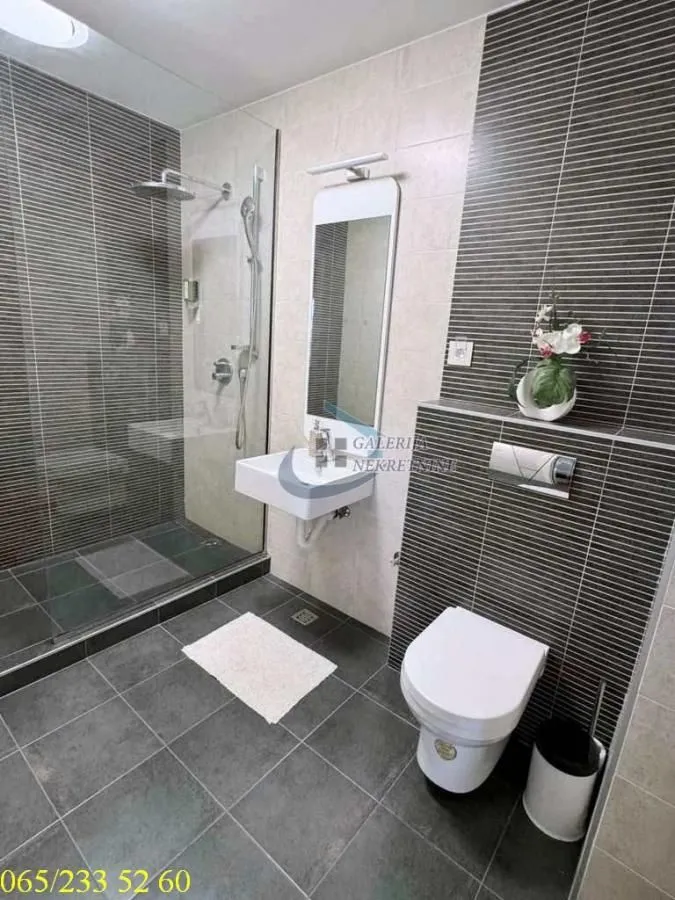 Sale, four bedroom apartment, 270m², Skojevsko Naselje, Beograd