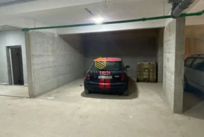 Prodaja, jednosoban stan, 42m², Podkošljun, Budva