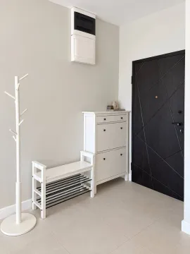 Izdavanje, trosoban stan, 90m², Dobrota, Kotor - image 9