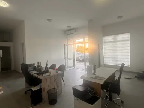 Prodaja, poslovni prostor, 68m², Bar, Crna Gora - image 2