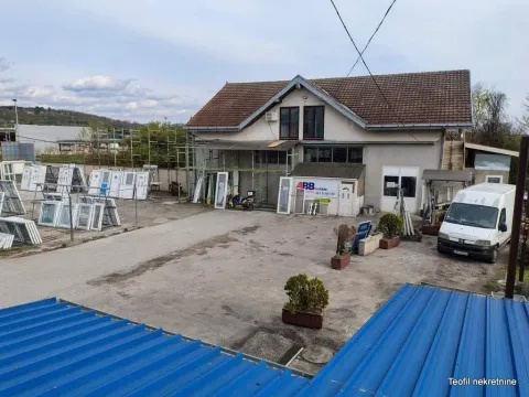 Rent, office space, 630m², Paraćin, Srbija - image 9