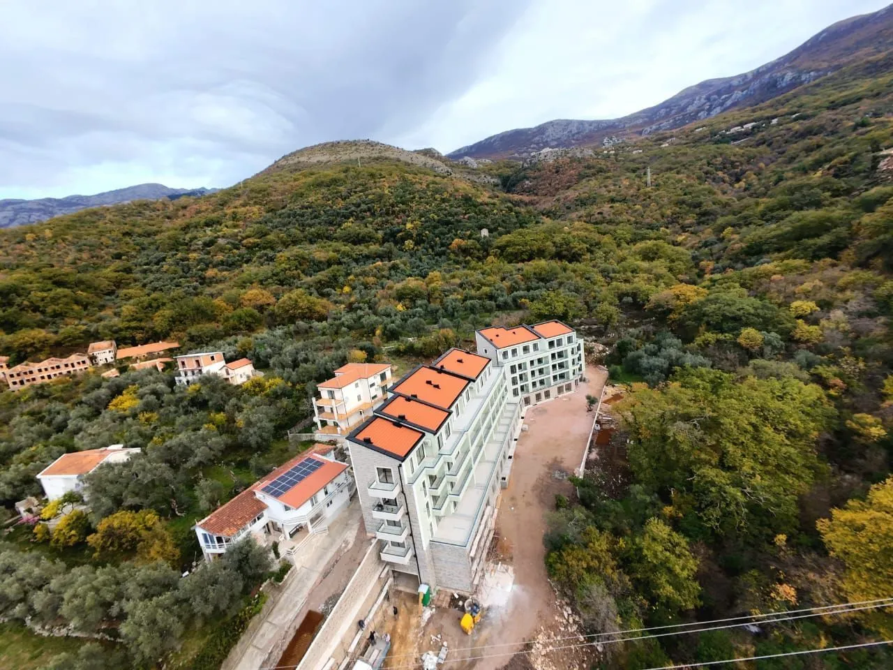 Prodaja, dvosoban stan, 162m², Kamenovo, Budva
