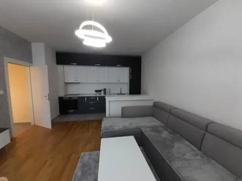 Izdavanje, dvosoban stan, 70m², Zabjelo, Podgorica