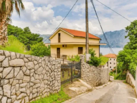 Rent, house, 200m², Prčanj, Kotor - image 7