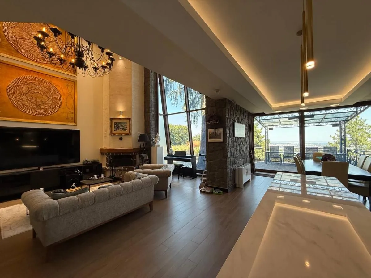 Prodaja, kuća, 318m², Petrovaradin, Novi Sad