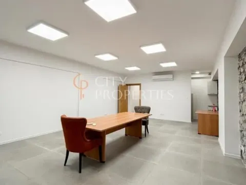 Izdavanje, poslovni prostor, 120m², Centar, Podgorica - image 12