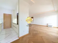 Izdavanje, trosoban stan, 142m², Gorica C, Podgorica - image 7