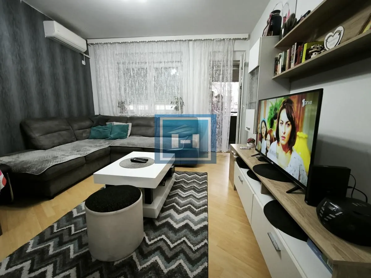 Sale, three bedroom apartment, 57m², Dom Zdravlja, Ćuprija