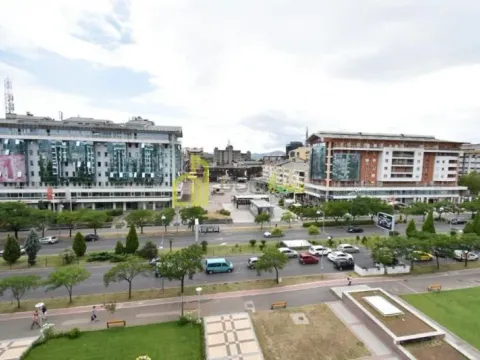 Izdavanje, trosoban stan, 117m², Preko Morače, Podgorica - image 2