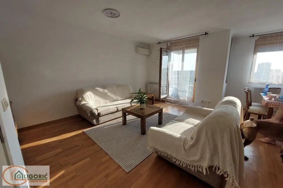 Rent, four bedroom apartment, 95m², Lion, Zvezdara Sve Podlokacije