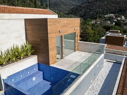 Sale, house, 286m², Tivat, Crna Gora - image 17