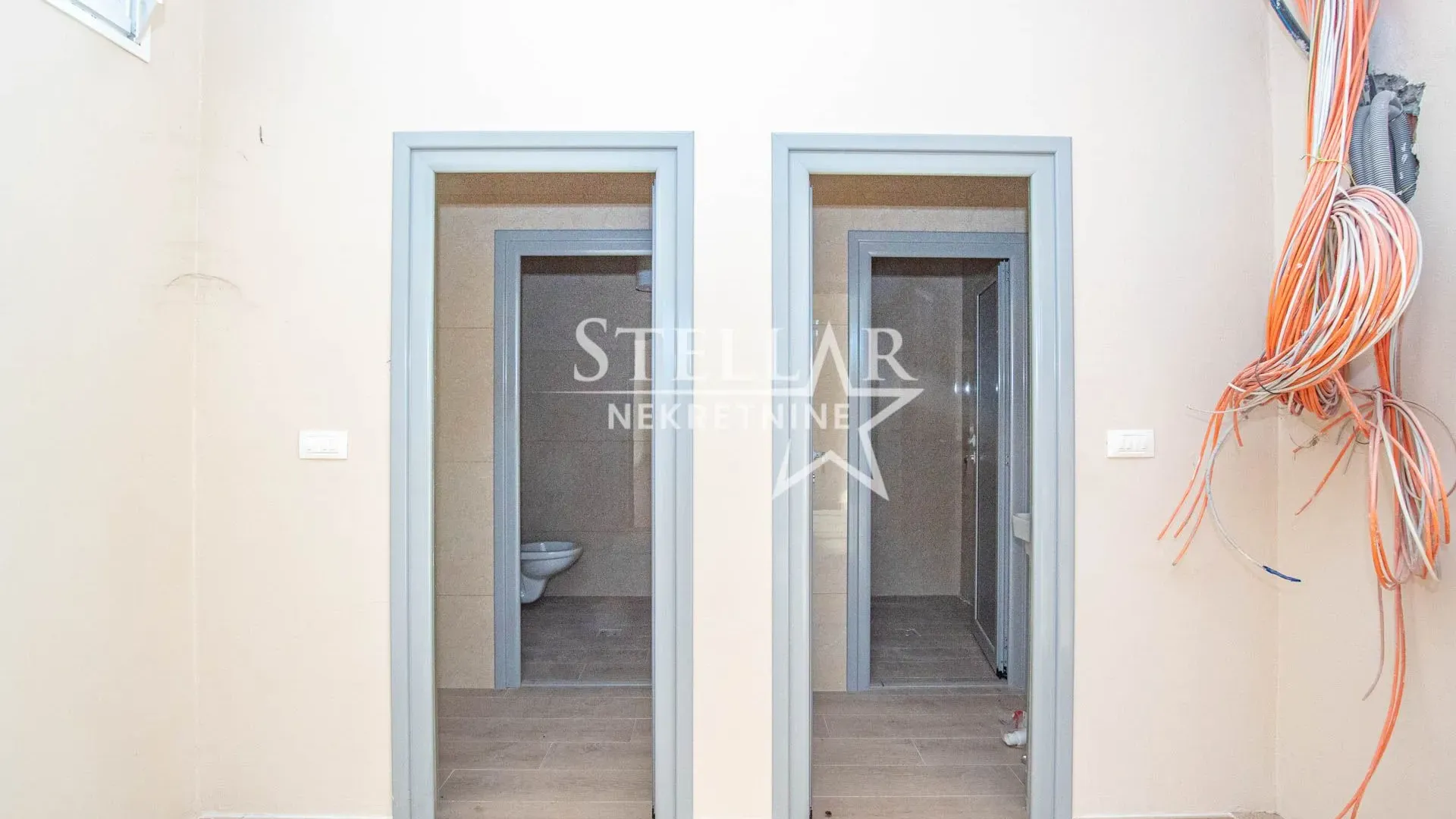 Rent, office space, 386m², Gornja Gorica, Podgorica