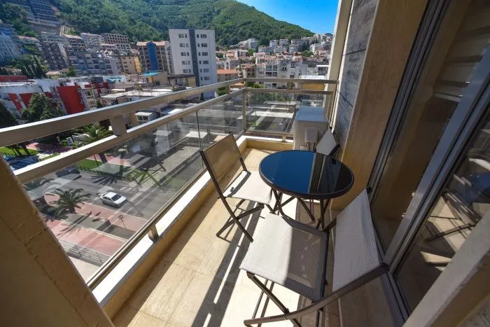 Rent, two bedroom apartment, 74m², Centar, Budva