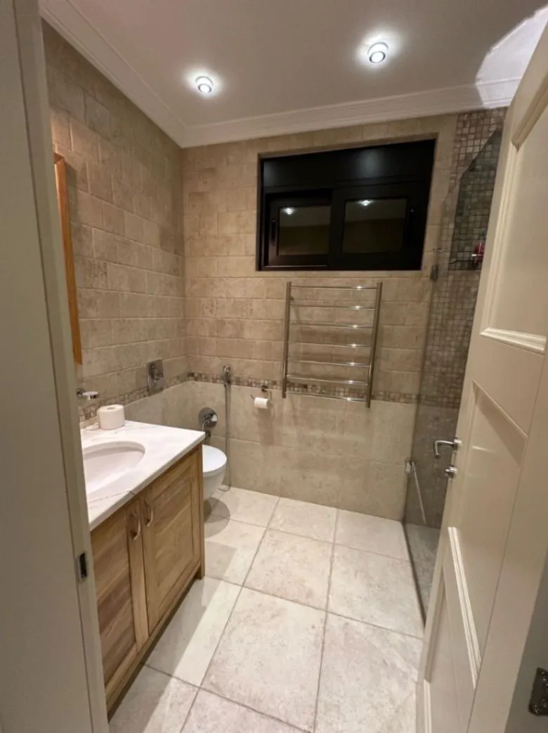 Sale, house, 350m², Stoliv, Kotor